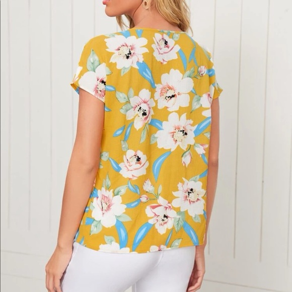 New keyhole neck floral print top - Picture 4 of 6